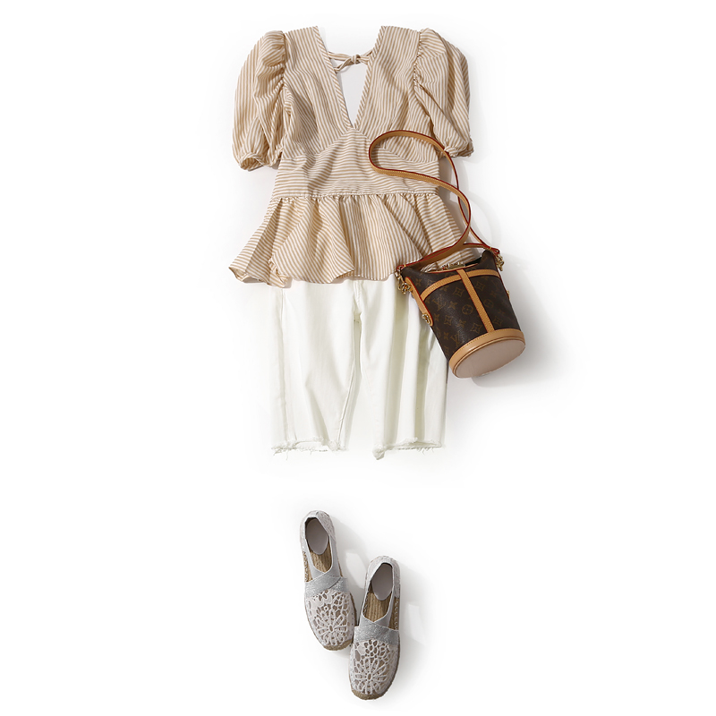 Korean Style Women's Summer Casual Top - Deep V-Neck, Tied Backless, Slim Fit Striped Design for Effortless European Fashion Korean Style Women's Summer Casual Top - Deep V-Neck, Tied Backless, Slim Fit Striped Design for Effortless European Fashion