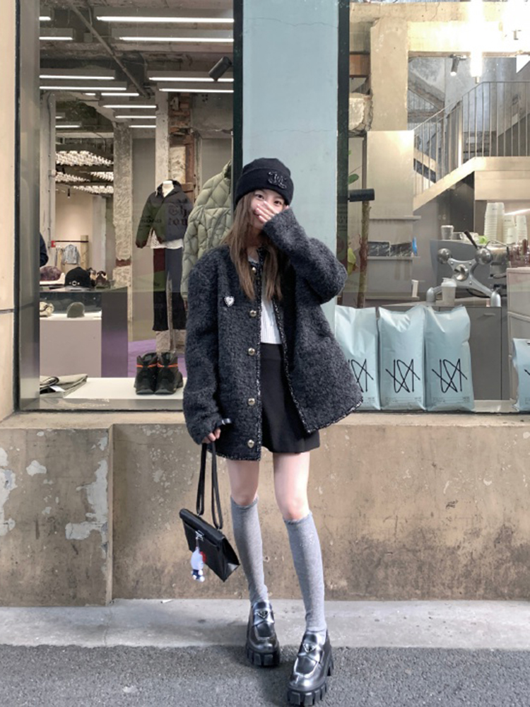 Korean Style Women's Wool Short Coat, Loose Cotton-Padded Winter Jacket, High-End Quality, 2025 Fashion Trend