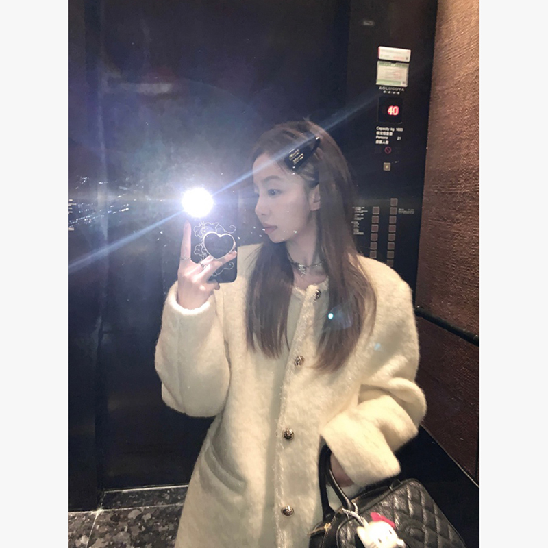 Korean Style Women's Wool Short Coat, Loose Cotton-Padded Winter Jacket, High-End Quality, 2025 Fashion Trend Korean Style Women's Wool Short Coat, Loose Cotton-Padded Winter Jacket, High-End Quality, 2025 Fashion Trend