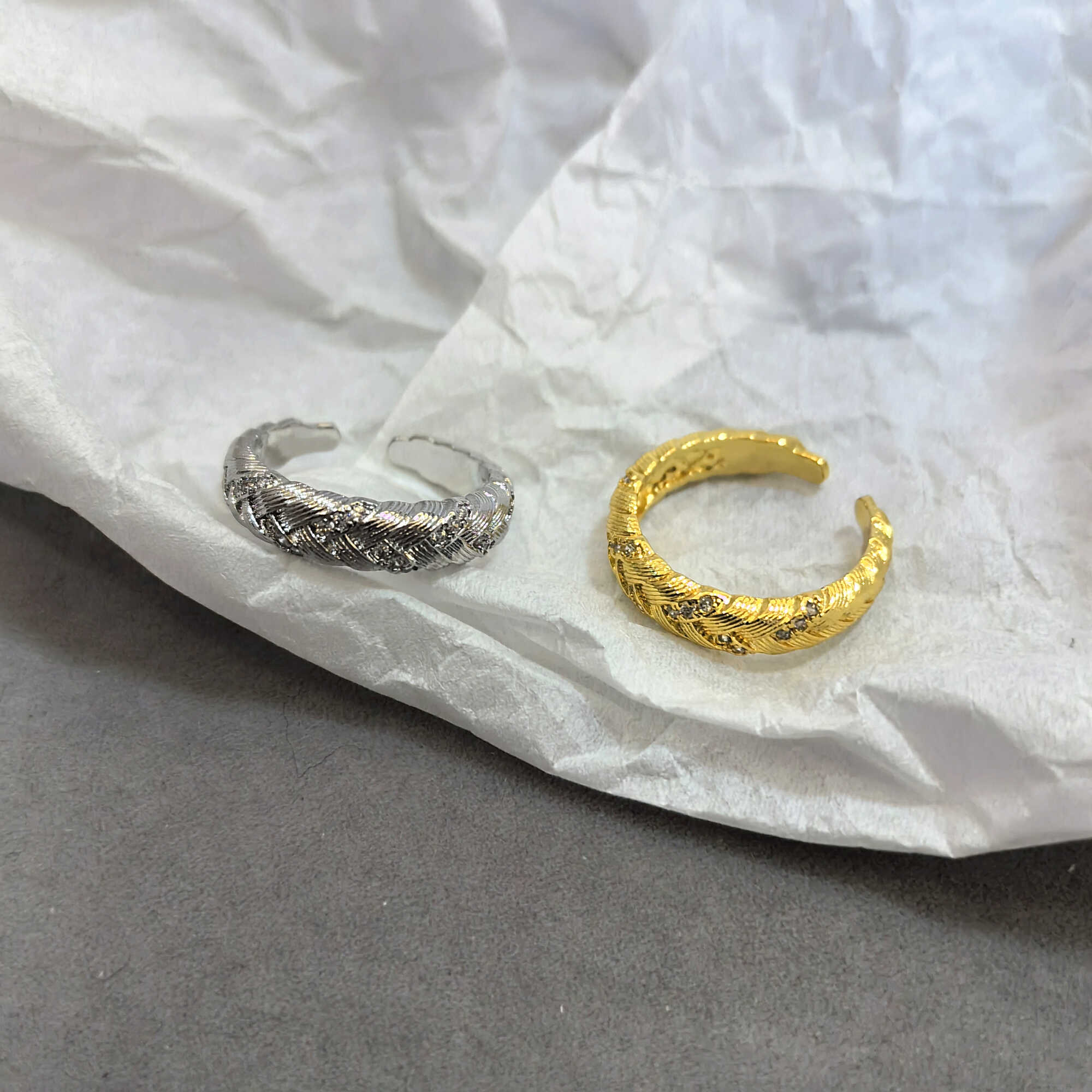 Korean Vintage Diamond-Studded Gold-Plated Silver Ring for Women, Adjustable Open Ring, Trendy High-End Fashion Accessory Korean Vintage Diamond-Studded Gold-Plated Silver Ring for Women, Adjustable Open Ring, Trendy High-End Fashion Accessory