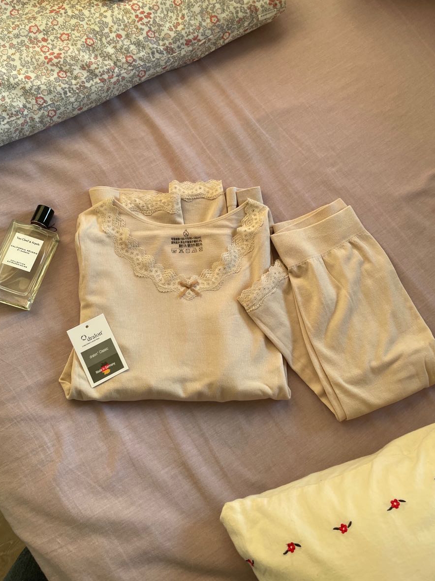 Lace Bow Tie Autumn Top and Pants Set - Gentle White Thermal Underwear with Cashmere Feel for Cozy Fall Style