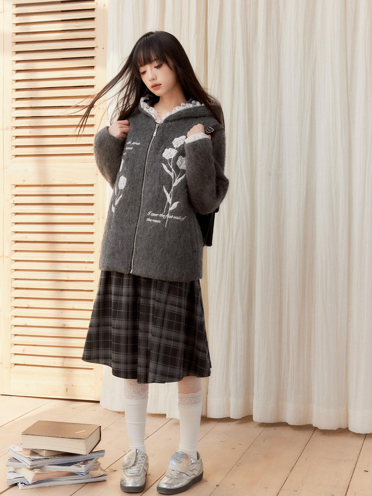 Lace Embroidered Hooded Sweatshirt with Old Sayings - Versatile Spring Jacket for Women - Y2K Inspired Fashion