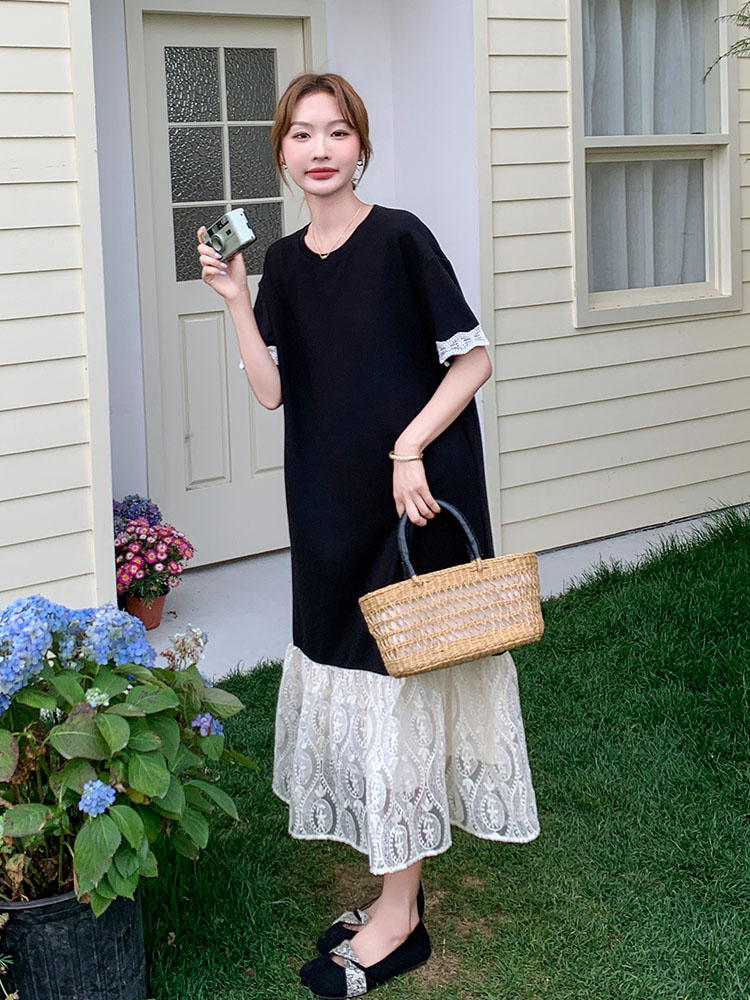 Lace Spliced Short-Sleeve T-Shirt Dress for Women, Elegant Slimming Mermaid Skirt, Loose Fit, 2025 Summer Style, Chic Fashion Lace Spliced Short-Sleeve T-Shirt Dress for Women, Elegant Slimming Mermaid Skirt, Loose Fit, 2025 Summer Style, Chic Fashion