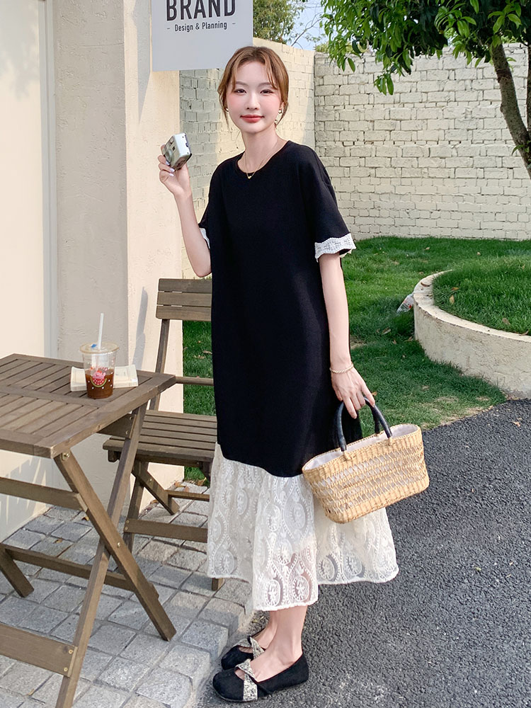 Lace Spliced Short-Sleeve T-Shirt Dress for Women, Elegant Slimming Mermaid Skirt, Loose Fit, 2025 Summer Style, Chic Fashion