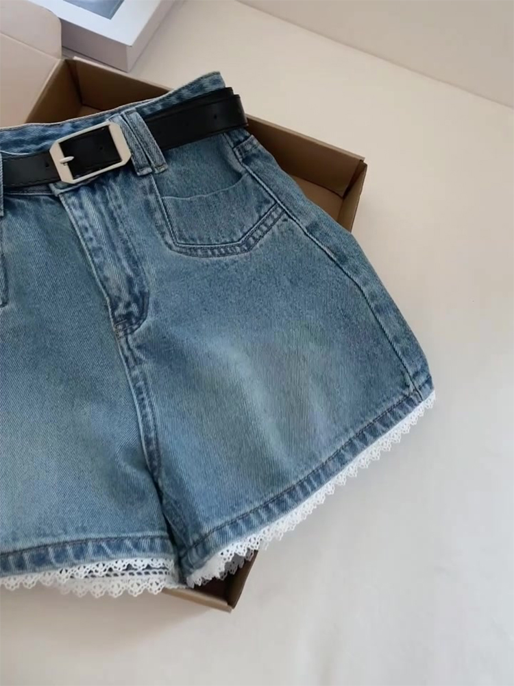 Lace Trim High-Waisted Denim Shorts for Women - Summer Slimming A-Line Wide-Leg Pants, Versatile Fit for Petite Sizes Lace Trim High-Waisted Denim Shorts for Women - Summer Slimming A-Line Wide-Leg Pants, Versatile Fit for Petite Sizes