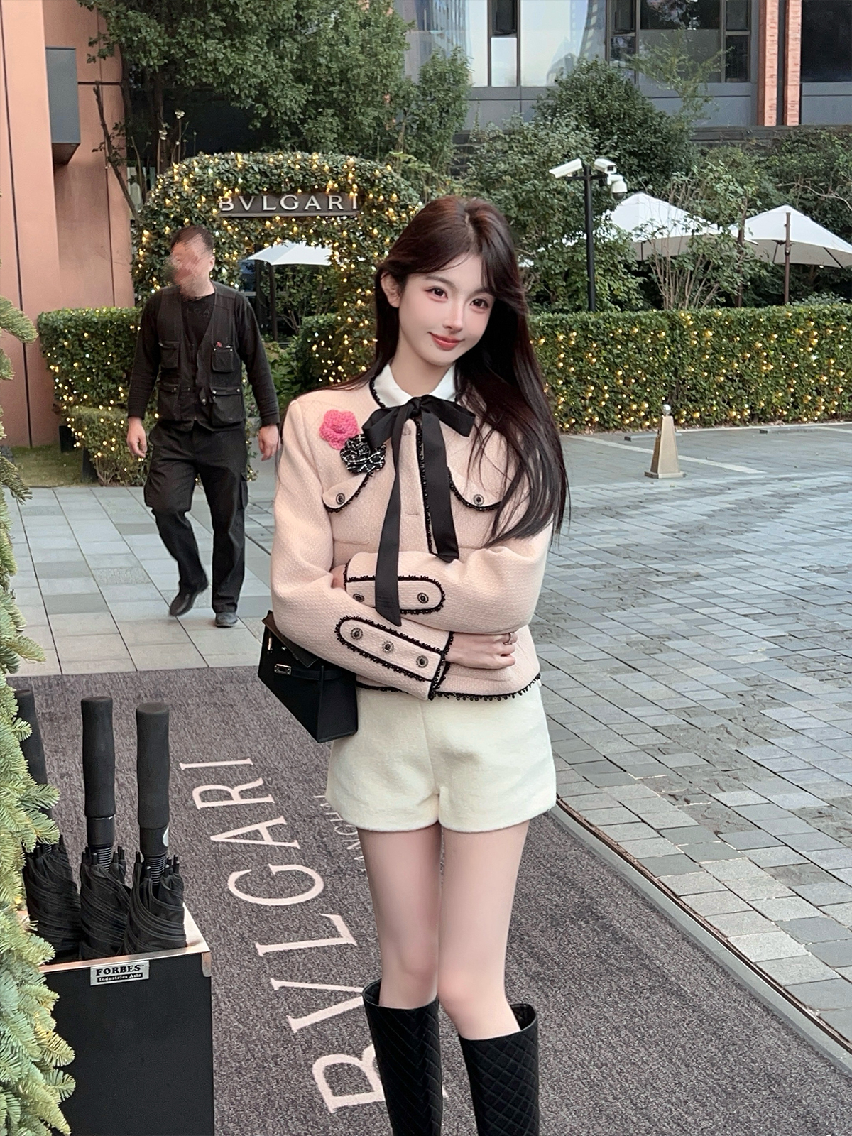 Lace-Trimmed Floral Design Short Woolen Coat for Women - Winter Down Inner Lining, Chic 90s Style Outerwear Lace-Trimmed Floral Design Short Woolen Coat for Women - Winter Down Inner Lining, Chic 90s Style Outerwear