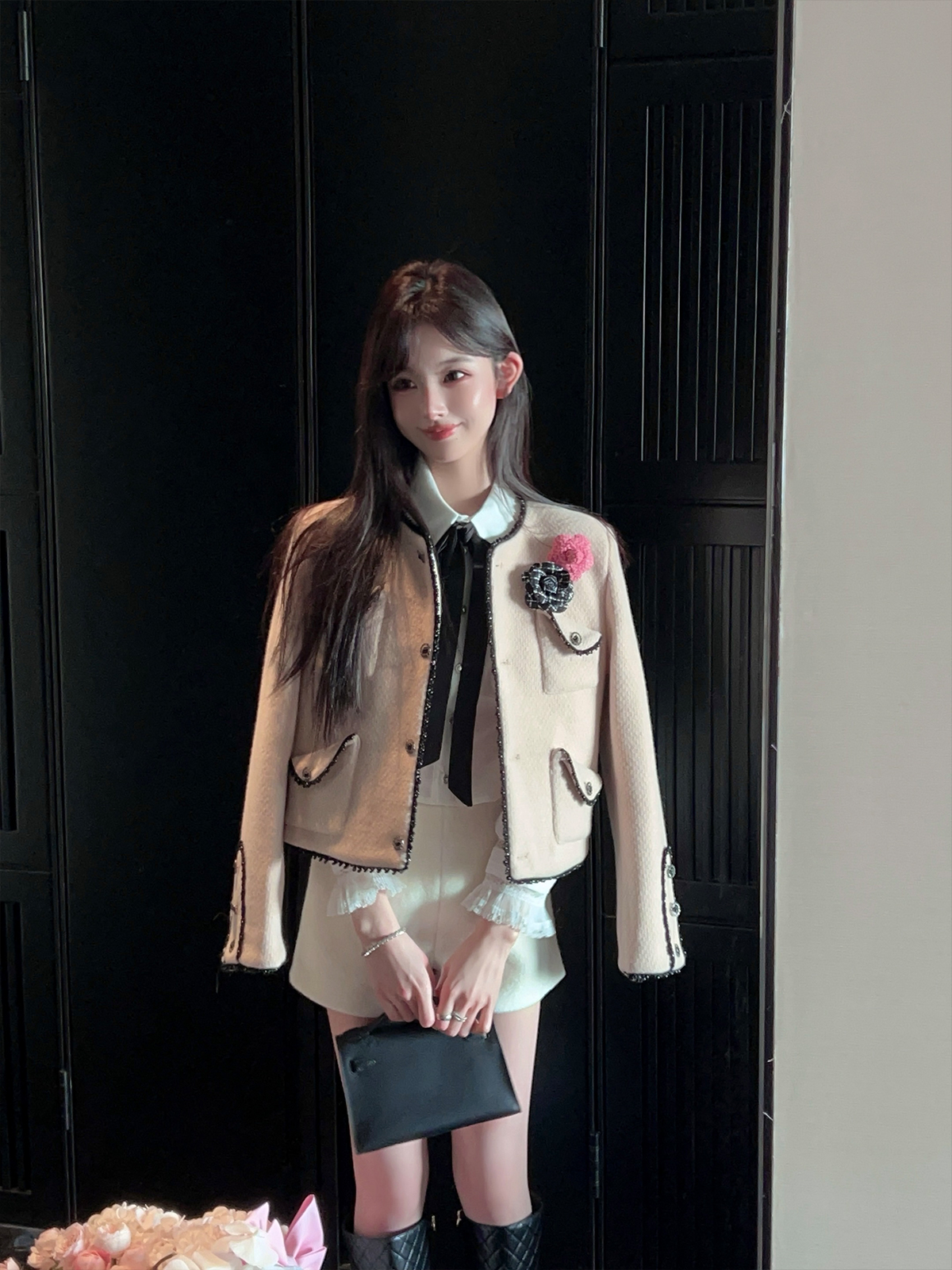 Lace-Trimmed Floral Design Short Woolen Coat for Women - Winter Down Inner Lining, Chic 90s Style Outerwear Lace-Trimmed Floral Design Short Woolen Coat for Women - Winter Down Inner Lining, Chic 90s Style Outerwear