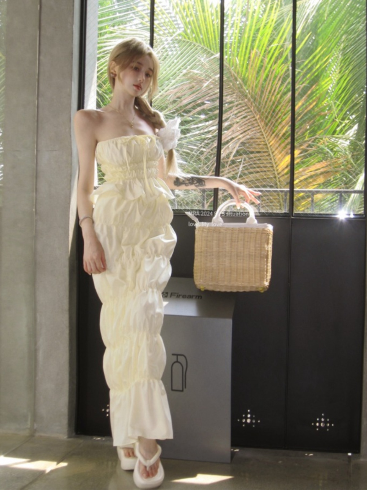 Lace-Up Pleated Strapless Cake Half Skirt Set - Sweet and Spicy Vacation Style, Waist-Cinching Design for a Fresh Look Lace-Up Pleated Strapless Cake Half Skirt Set - Sweet and Spicy Vacation Style, Waist-Cinching Design for a Fresh Look