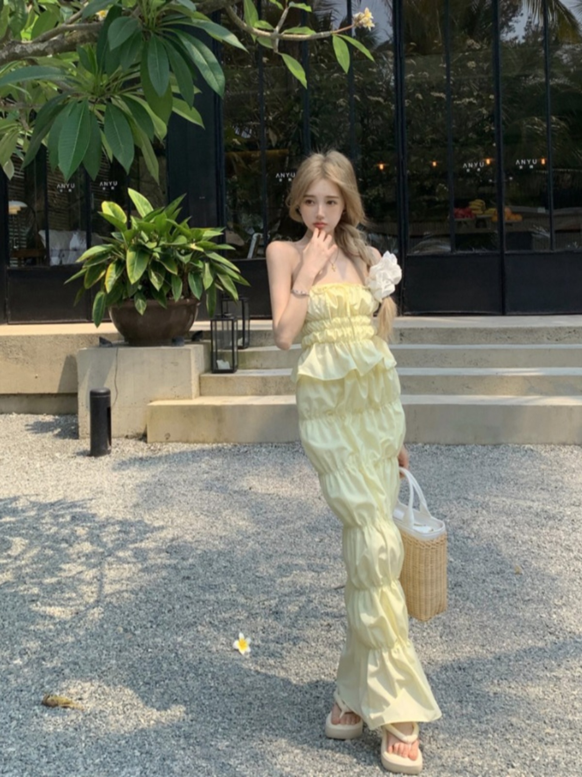 Lace-Up Pleated Strapless Cake Half Skirt Set - Sweet and Spicy Vacation Style, Waist-Cinching Design for a Fresh Look Lace-Up Pleated Strapless Cake Half Skirt Set - Sweet and Spicy Vacation Style, Waist-Cinching Design for a Fresh Look