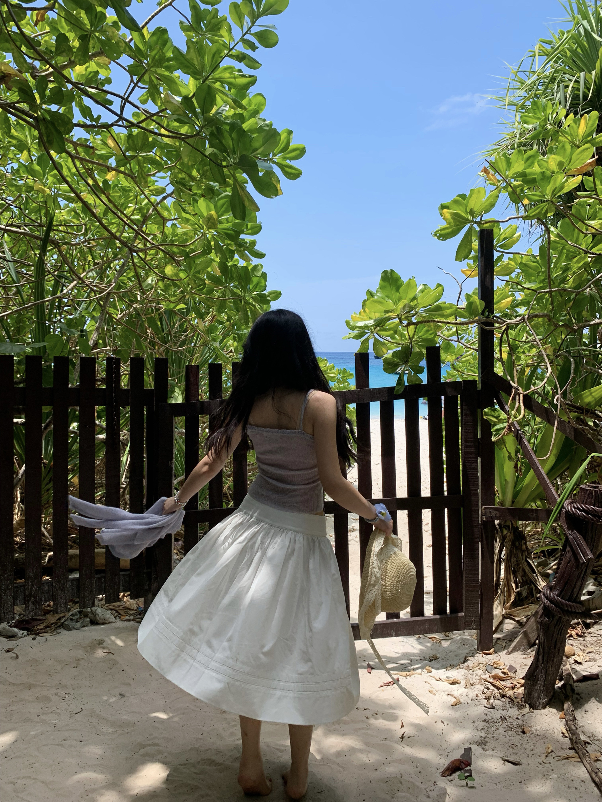 Lady Floral Bud Skirt with Starfish Scallop Buckle - Stiff Wide Hem for Versatile Salty or Sweet Style - Perfect for Y2K and Korean Fashion