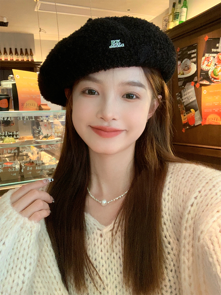 Lambswool Beret Hat for Women - 2025 New Style, Large Head Circumference, Flattering Fit, Versatile Painter Hat, Chic Fashion Accessory Lambswool Beret Hat for Women - 2025 New Style, Large Head Circumference, Flattering Fit, Versatile Painter Hat, Chic Fashion Accessory