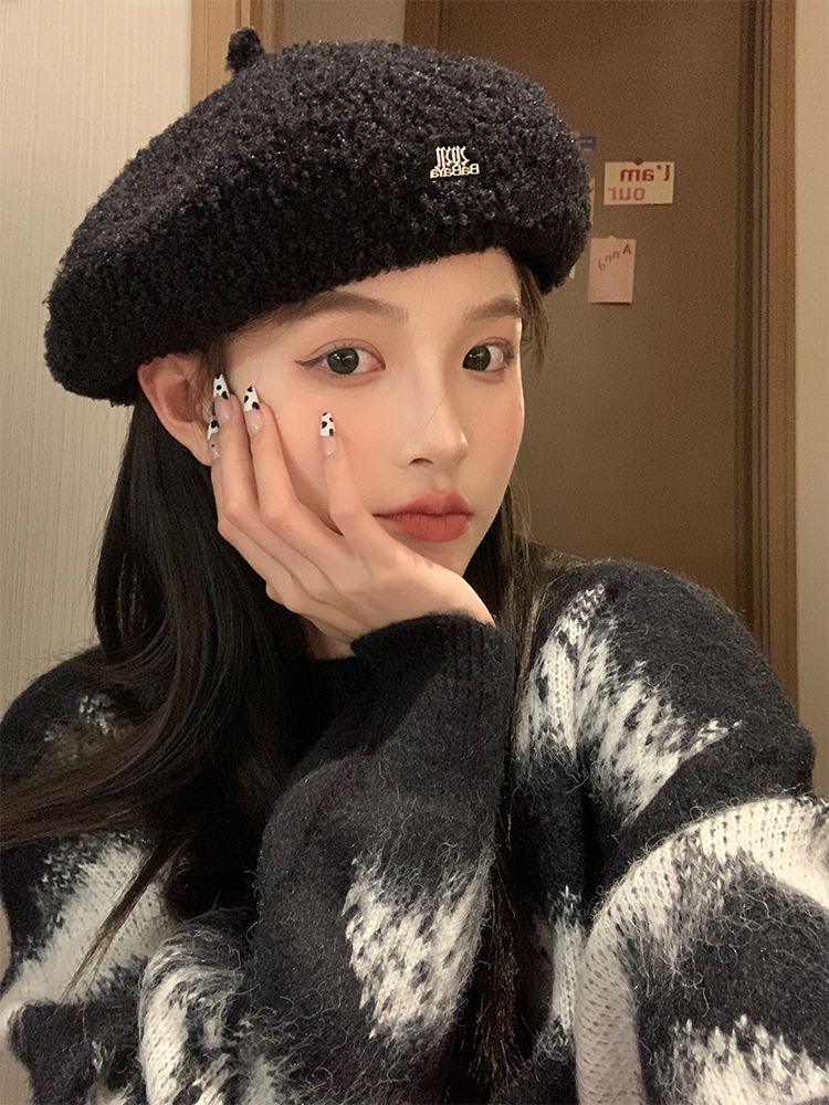 Lambswool Beret Hat for Women - 2025 New Style, Large Head Circumference, Flattering Fit, Versatile Painter Hat, Chic Fashion Accessory Lambswool Beret Hat for Women - 2025 New Style, Large Head Circumference, Flattering Fit, Versatile Painter Hat, Chic Fashion Accessory