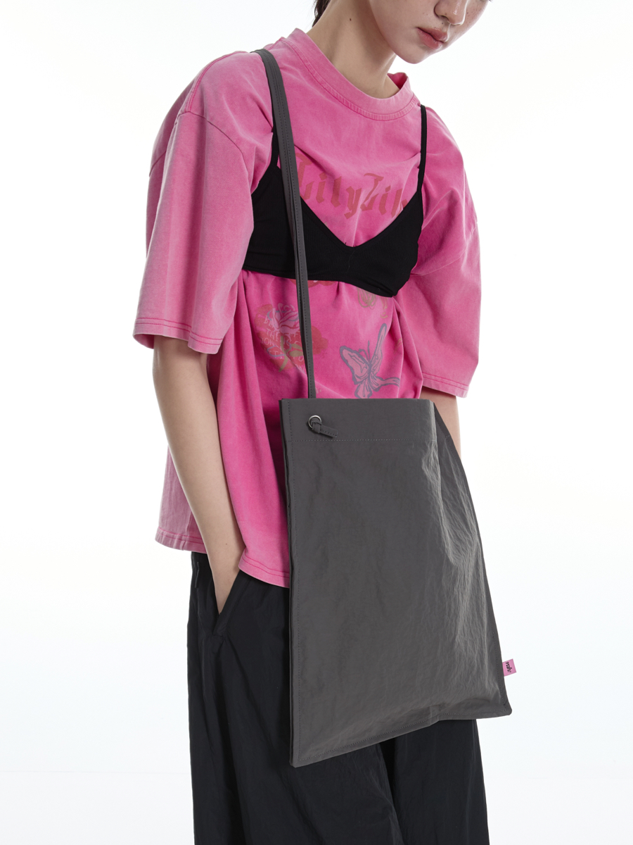 Large Capacity Nylon Eco Tote Bag with Thin Straps - Stylish and Sustainable for Everyday Use Large Capacity Nylon Eco Tote Bag with Thin Straps - Stylish and Sustainable for Everyday Use