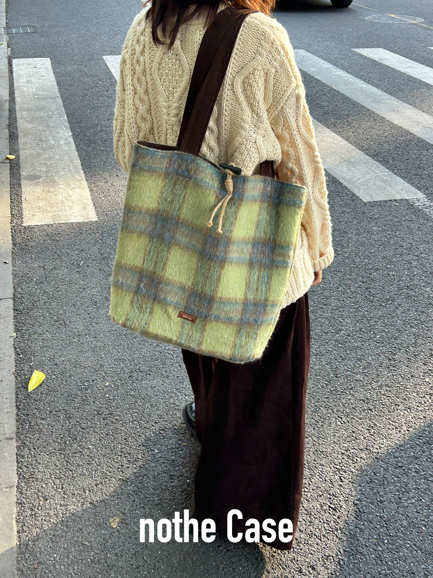 Large Capacity Plaid Tote Bag - Vintage Casual Commuter Bag for Relaxed Style - Perfect for Daily Use and Art Museum Visits