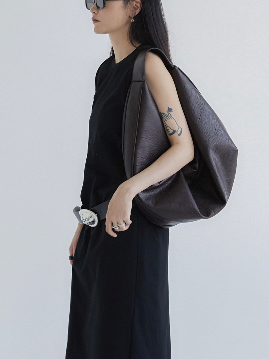 Large Capacity Pleated Design Shoulder Bag - Original Saiba Dumpling Bag in 3 Colors - Trendy Y2K Style Large Capacity Pleated Design Shoulder Bag - Original Saiba Dumpling Bag in 3 Colors - Trendy Y2K Style