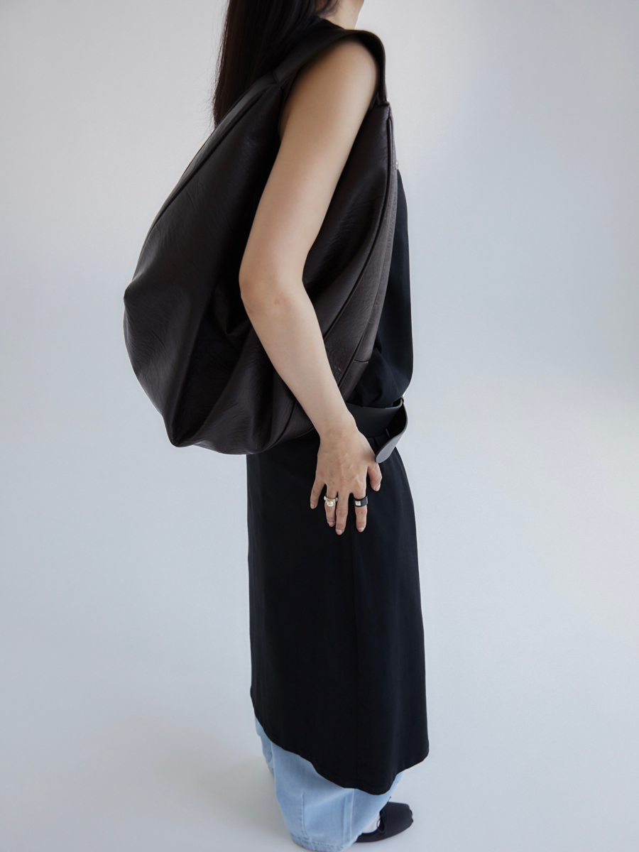 Large Capacity Pleated Design Shoulder Bag - Original Saiba Dumpling Bag in 3 Colors - Trendy Y2K Style Large Capacity Pleated Design Shoulder Bag - Original Saiba Dumpling Bag in 3 Colors - Trendy Y2K Style