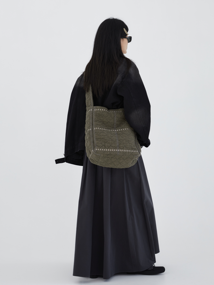 Large Capacity Vintage Wash Quilted Cotton Square Bag - Retro Style Tote for Everyday Use, 90s Inspired Fashion Large Capacity Vintage Wash Quilted Cotton Square Bag - Retro Style Tote for Everyday Use, 90s Inspired Fashion