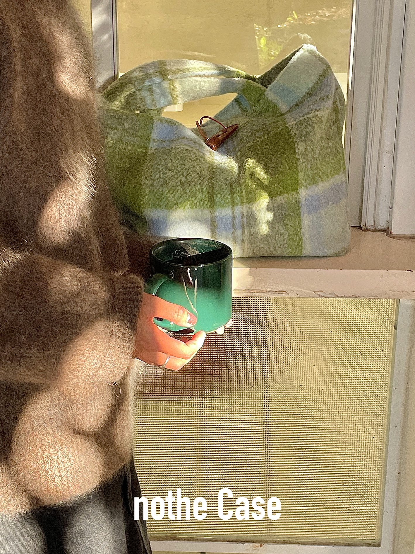 Large Capacity Wool Shoulder Tote Bag - Versatile Casual Fashion Bag for Everyday Use Large Capacity Wool Shoulder Tote Bag - Versatile Casual Fashion Bag for Everyday Use