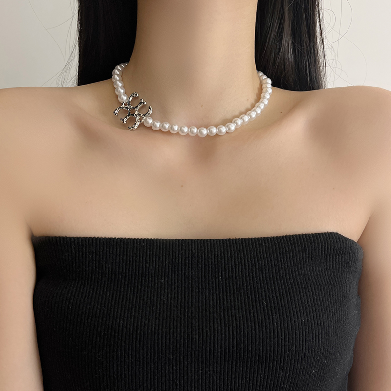 Large Logo Pearl Necklace for Women - COC-Style Light Luxury Sweater Chain, Versatile Clavicle Neck Chain, Trendy Fashion Accessory Large Logo Pearl Necklace for Women - COC-Style Light Luxury Sweater Chain, Versatile Clavicle Neck Chain, Trendy Fashion Accessory