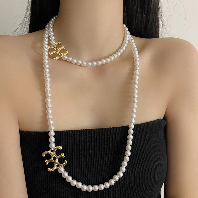 Large Logo Pearl Necklace for Women - COC-Style Light Luxury Sweater Chain, Versatile Clavicle Neck Chain, Trendy Fashion Accessory Large Logo Pearl Necklace for Women - COC-Style Light Luxury Sweater Chain, Versatile Clavicle Neck Chain, Trendy Fashion Accessory