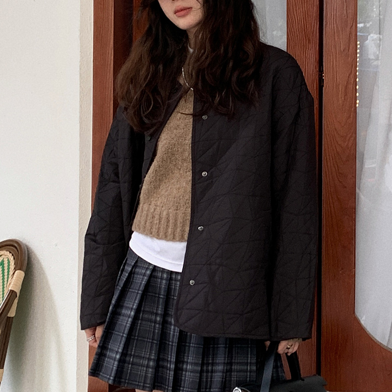 Layered Base Round Neck Short Jacket for Women - Warm Versatile Cotton Coat for Autumn Winter 2025 in Classic Black - Y2K Style