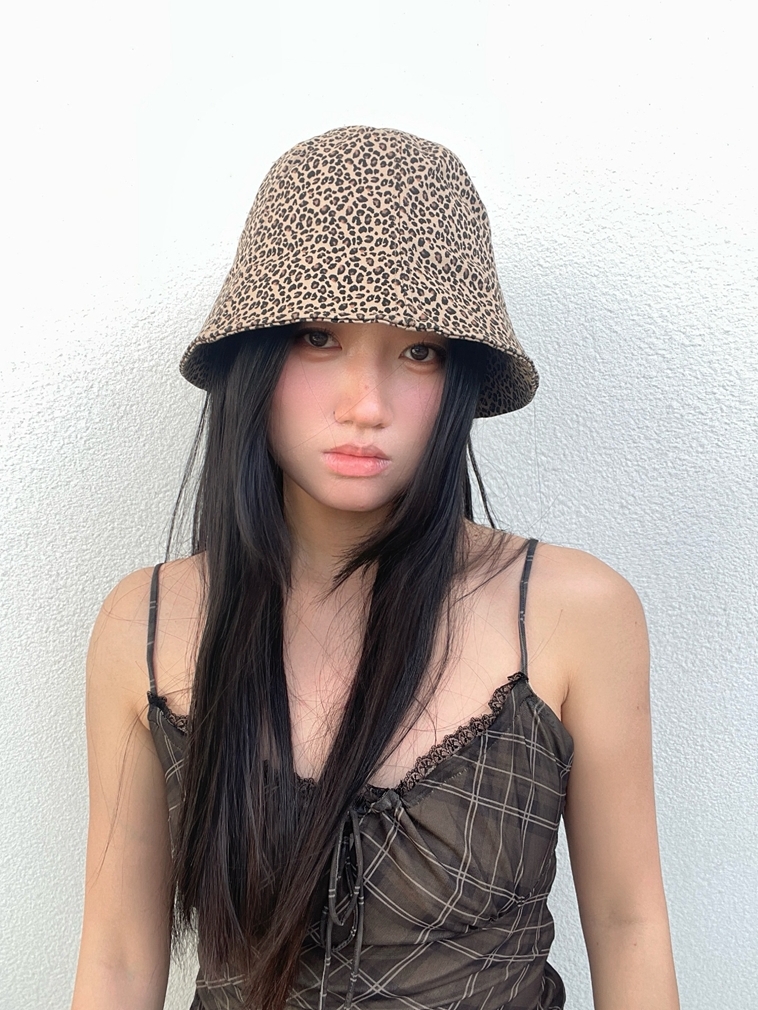 Leopard Print Fisherman Hat - Japanese Style Versatile Bucket Hat for Spring/Summer, Face-Slimming Sunshade, Trendy Ins Hat