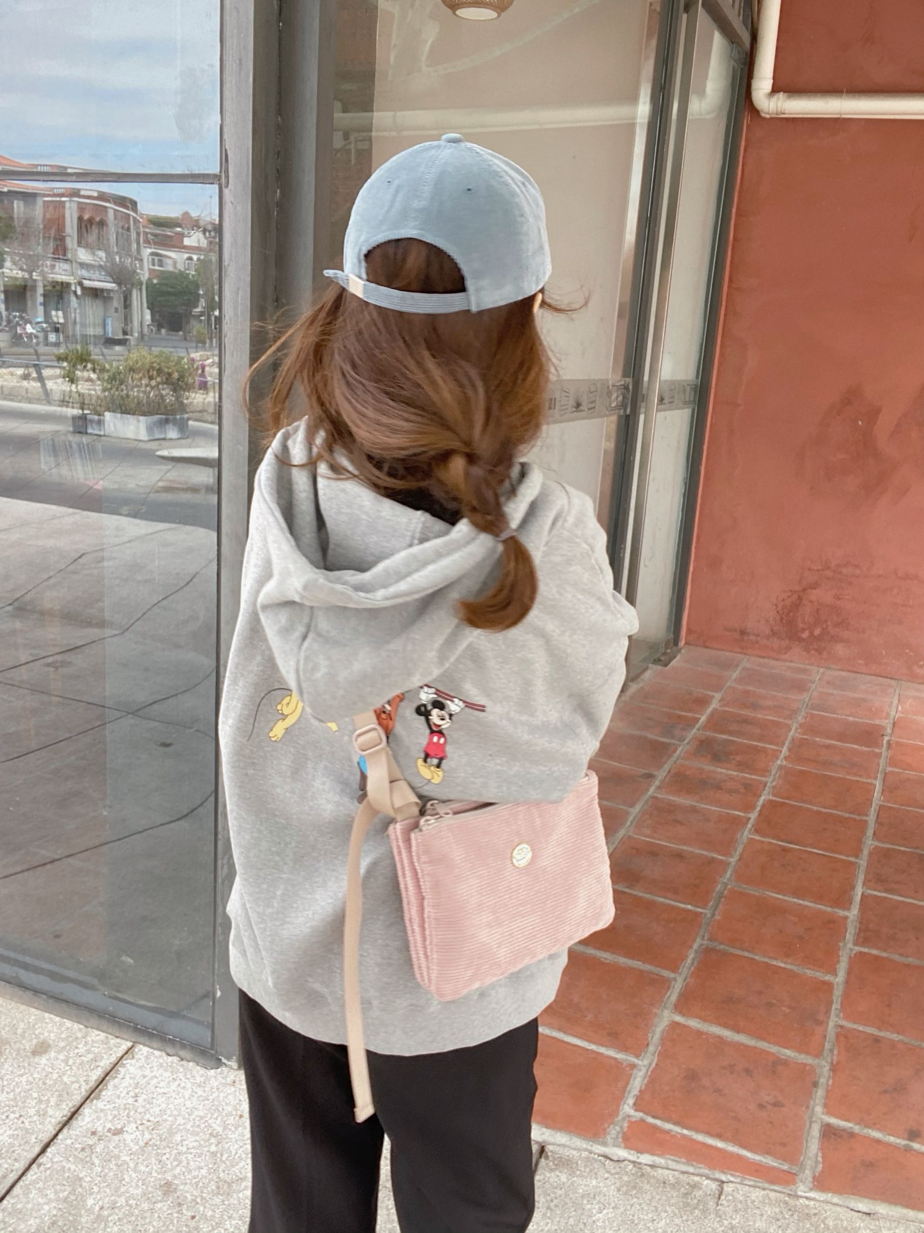 Light Blue Corduroy Baseball Cap, Trendy Korean Style with Small Logo, Perfect Fit for Casual Outfits Light Blue Corduroy Baseball Cap, Trendy Korean Style with Small Logo, Perfect Fit for Casual Outfits