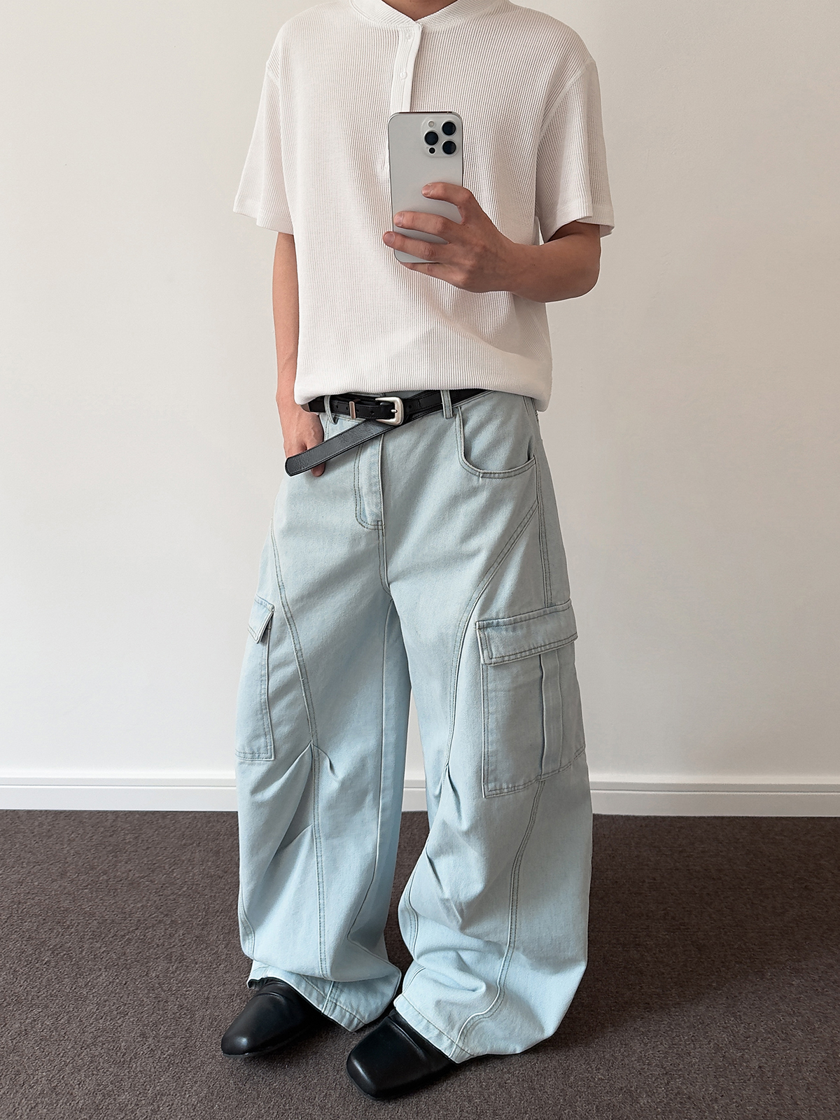 Light Blue Deconstructed Curved Knife Jeans for Unisex - Vintage American Style Clean Fit Straight-Leg Pants