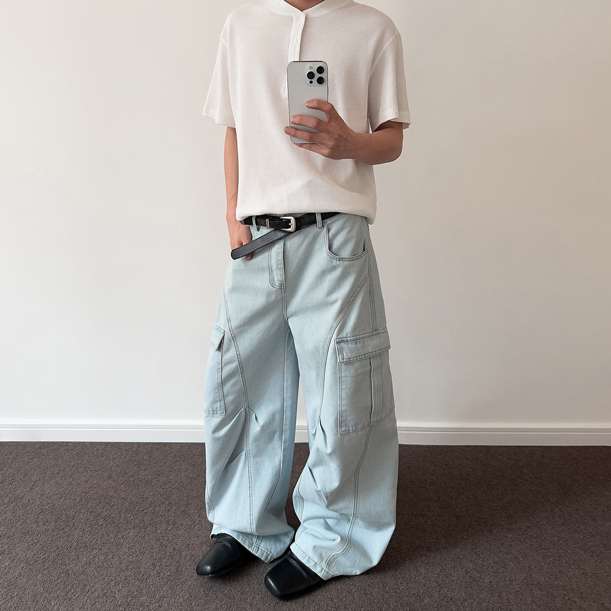 Light Blue Deconstructed Curved Knife Jeans for Unisex - Vintage American Style Clean Fit Straight-Leg Pants