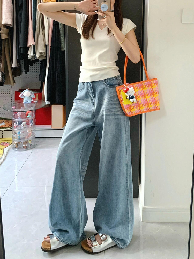 Light Blue High-Waisted Wide-Leg Jeans for Women, Loose Fit Summer Style, Flattering Straight-Leg Floor-Length Pants Light Blue High-Waisted Wide-Leg Jeans for Women, Loose Fit Summer Style, Flattering Straight-Leg Floor-Length Pants
