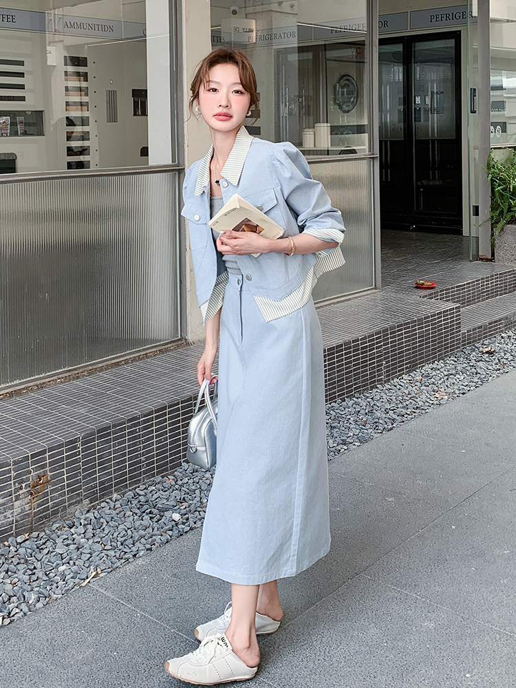 Light Blue Striped Patchwork Two-Piece Jacket and Skirt Set for Women – 2025 Summer Korean Style Elegant Casual Outfit Light Blue Striped Patchwork Two-Piece Jacket and Skirt Set for Women – 2025 Summer Korean Style Elegant Casual Outfit