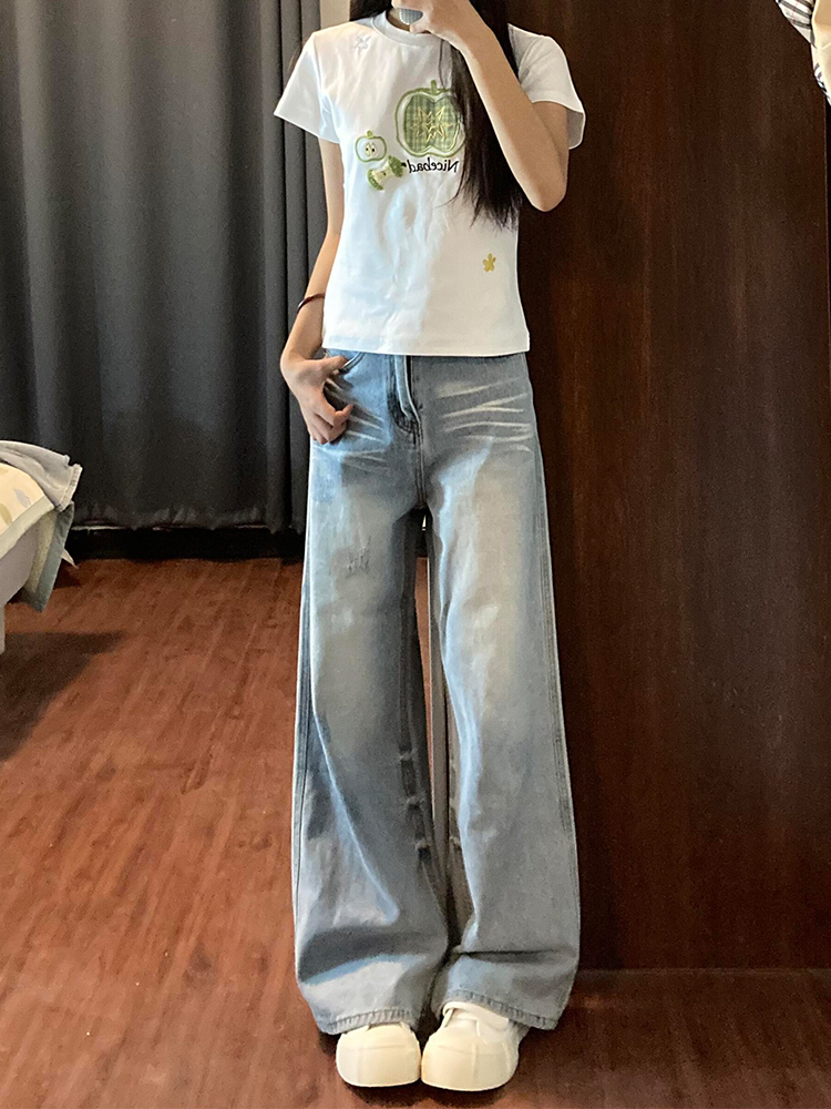 Light Blue Vintage Wide-Leg Jeans for Women, High-Waisted Loose Fit, Relaxed Drape, Straight-Leg Summer Style Pants Light Blue Vintage Wide-Leg Jeans for Women, High-Waisted Loose Fit, Relaxed Drape, Straight-Leg Summer Style Pants