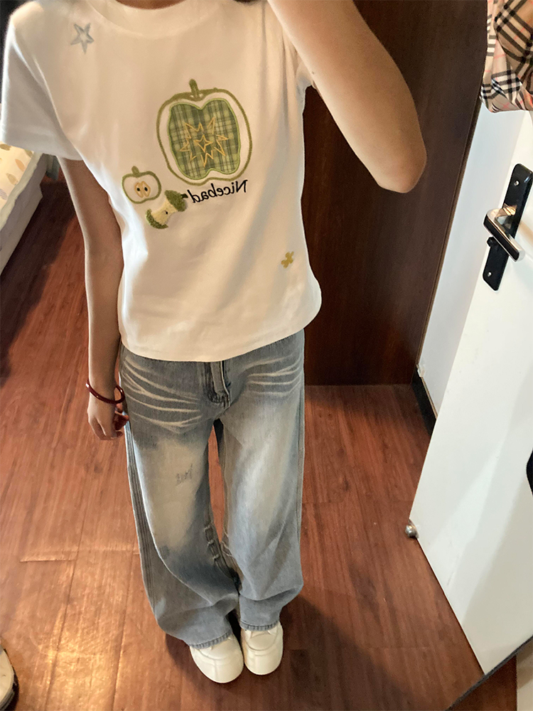 Light Blue Vintage Wide-Leg Jeans for Women, High-Waisted Loose Fit, Relaxed Drape, Straight-Leg Summer Style Pants Light Blue Vintage Wide-Leg Jeans for Women, High-Waisted Loose Fit, Relaxed Drape, Straight-Leg Summer Style Pants