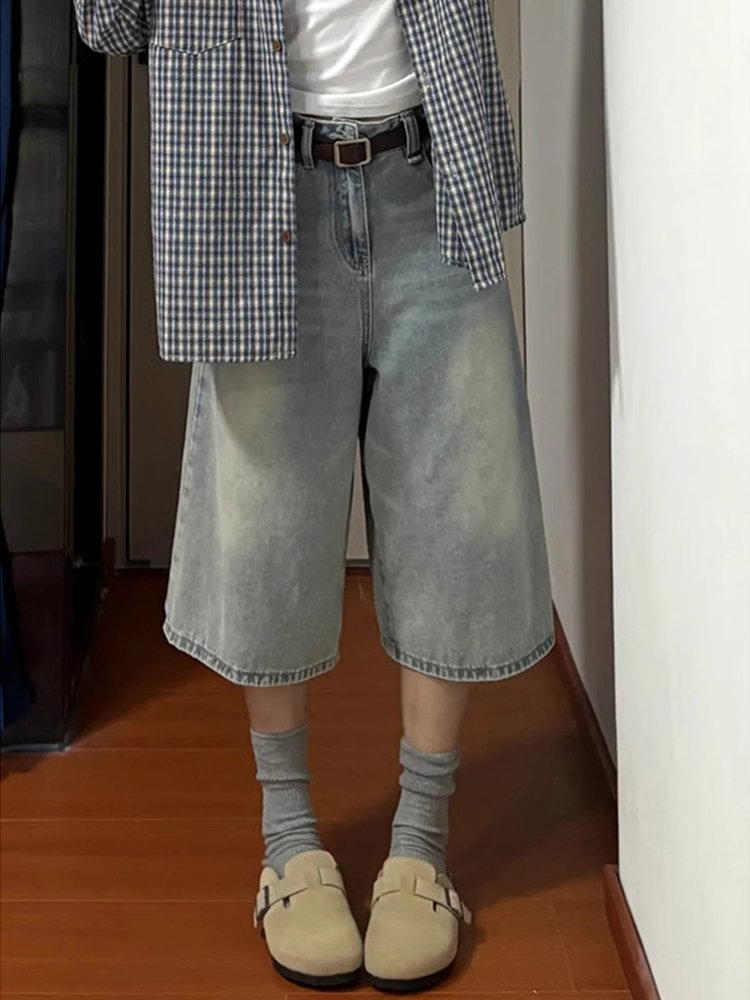 Light Blue Wide-Leg Cropped Jeans for Women, High-Waisted Loose Fit, Summer Style, Flattering Versatile Straight-Leg Pants Light Blue Wide-Leg Cropped Jeans for Women, High-Waisted Loose Fit, Summer Style, Flattering Versatile Straight-Leg Pants