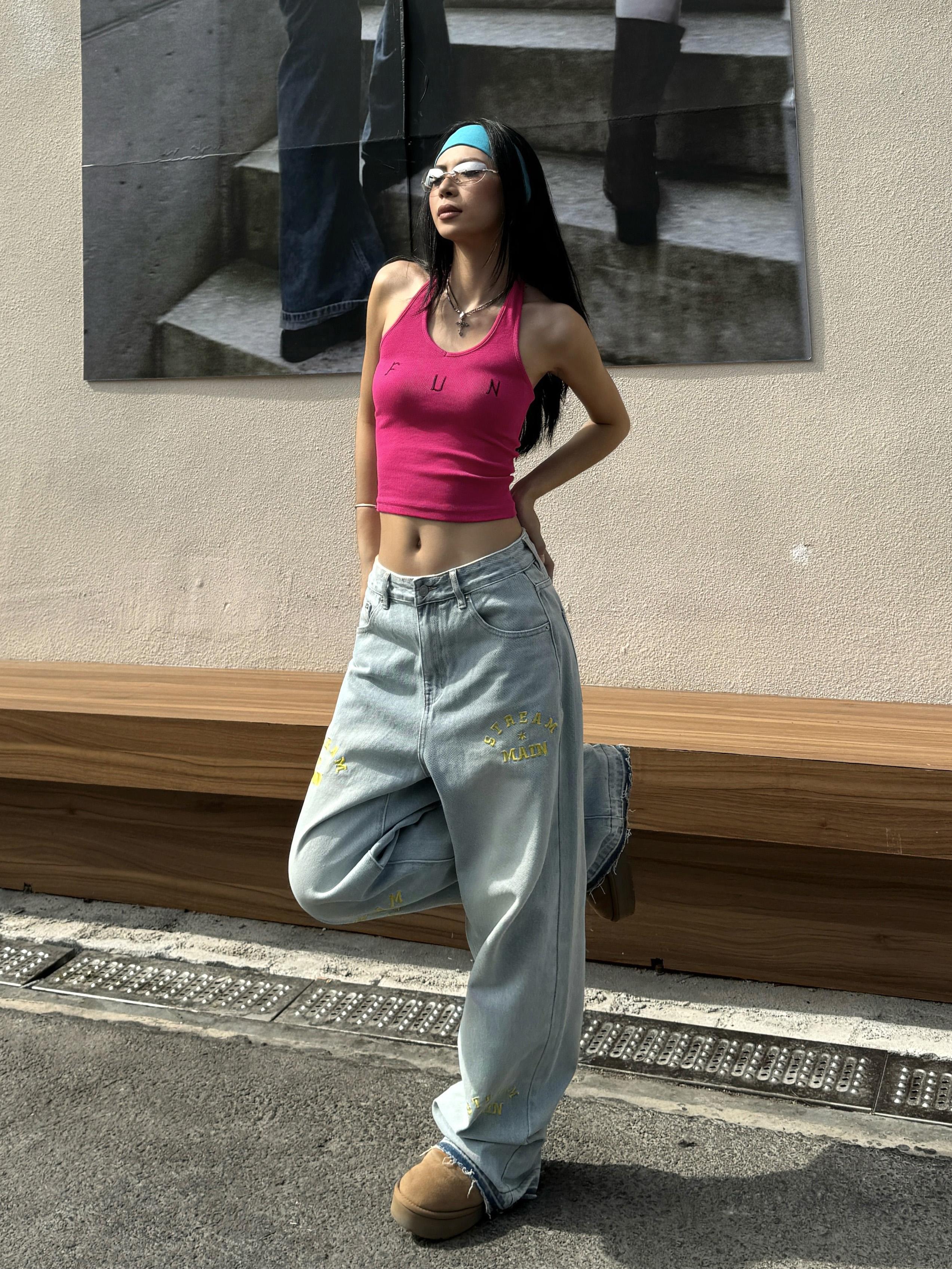 Light Blue Wide-Leg Denim Pants with Retro Letter Embroidery - Slim Fit, Floor-Length, Vintage American Style Light Blue Wide-Leg Denim Pants with Retro Letter Embroidery - Slim Fit, Floor-Length, Vintage American Style