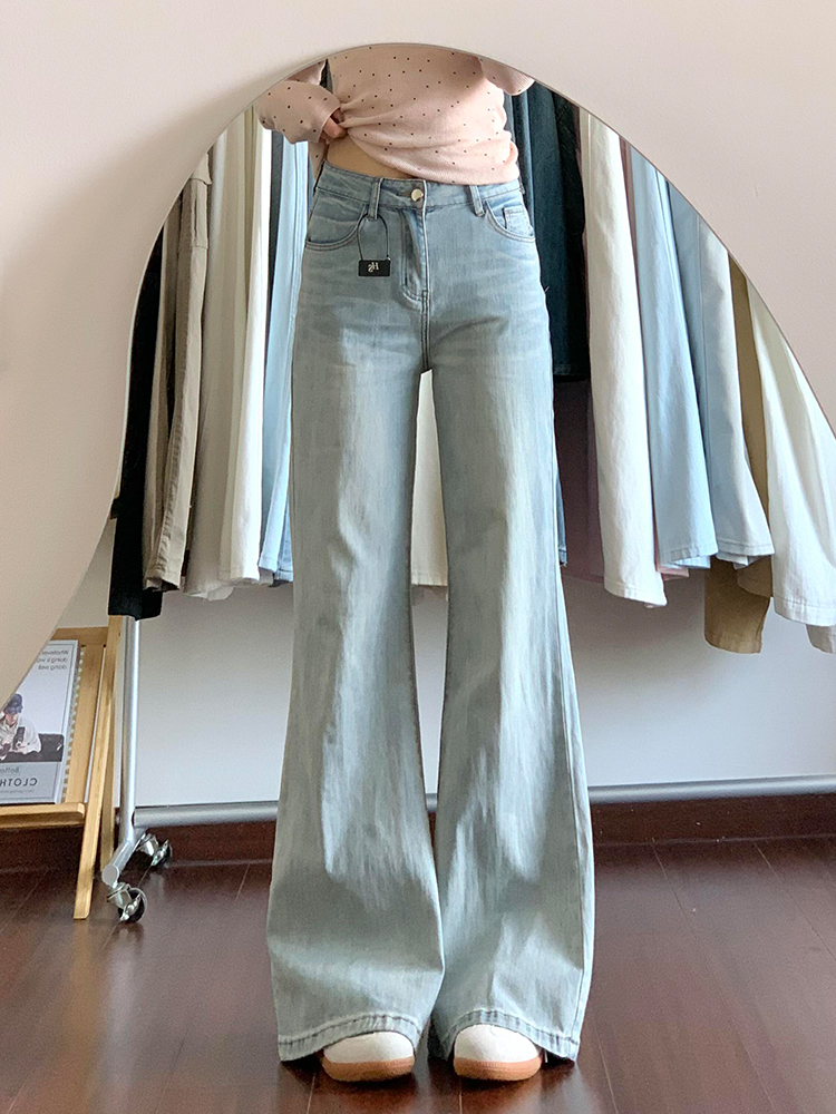 Light-Colored High-Waisted Flared Jeans for Women - Slim Wide-Leg Summer Pants, Trendy Casual Style Light-Colored High-Waisted Flared Jeans for Women - Slim Wide-Leg Summer Pants, Trendy Casual Style