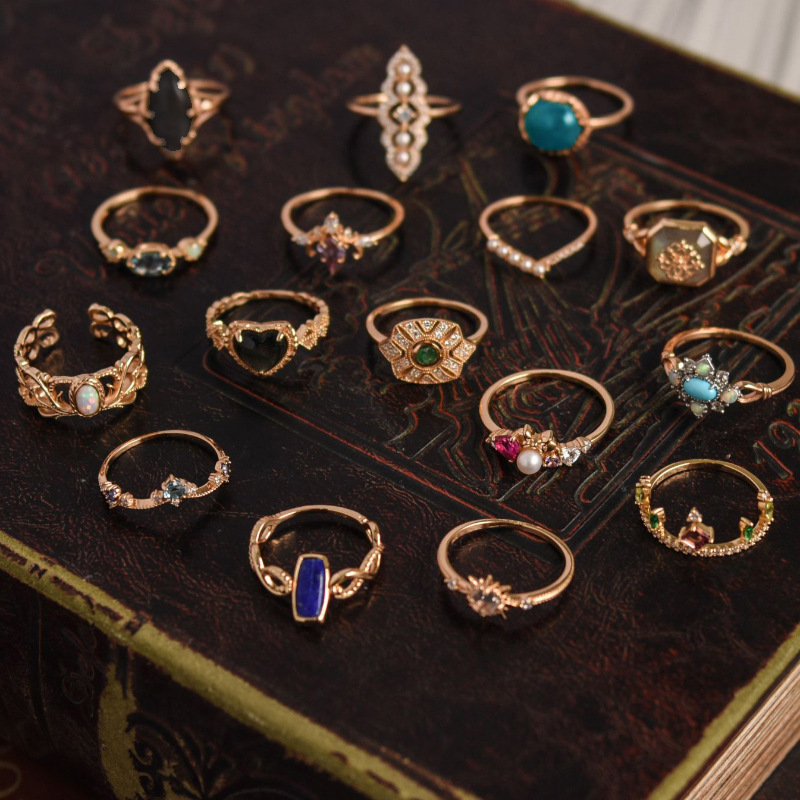 Light Luxury Adjustable Open Finger Gemstone Ring for Women - Fashionable 2025 Versatile Court Style