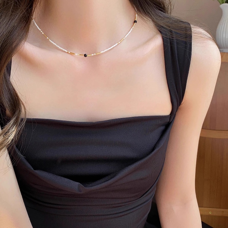 Light Luxury Beaded Necklace for Women - Simple Clavicle Chain, Elegant Parisian Style, Perfect for Everyday and Special Occasions Light Luxury Beaded Necklace for Women - Simple Clavicle Chain, Elegant Parisian Style, Perfect for Everyday and Special Occasions