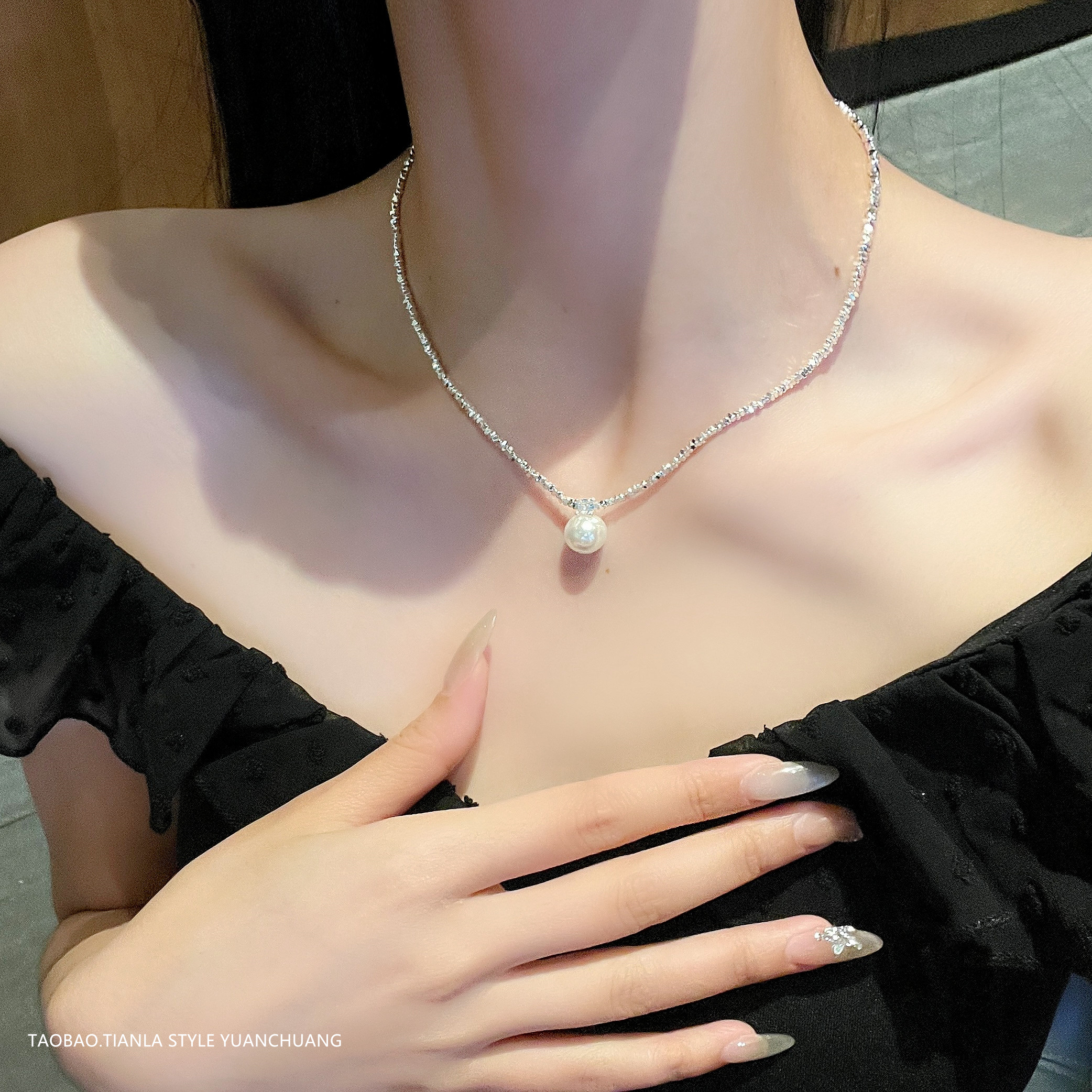 Light Luxury Broken Silver Pearl Necklace for Women, High-End Clavicle Chain, 2025 Trendy Neck Accessory
