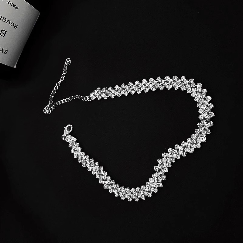 Light Luxury Full Diamond Necklace Collarbone Chain for Women - Versatile Elegant Jewelry for Special Occasions