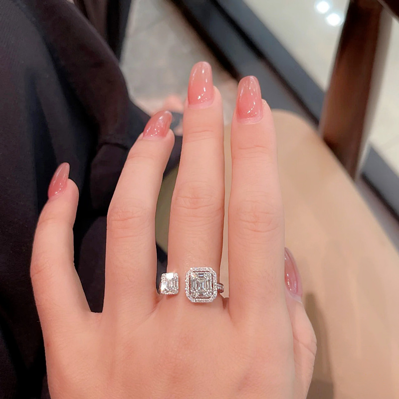 Light Luxury Full Diamond Open Finger Ring for Women - Simple, Versatile Ice Sugar Design, Perfect Gift Accessory Light Luxury Full Diamond Open Finger Ring for Women - Simple, Versatile Ice Sugar Design, Perfect Gift Accessory