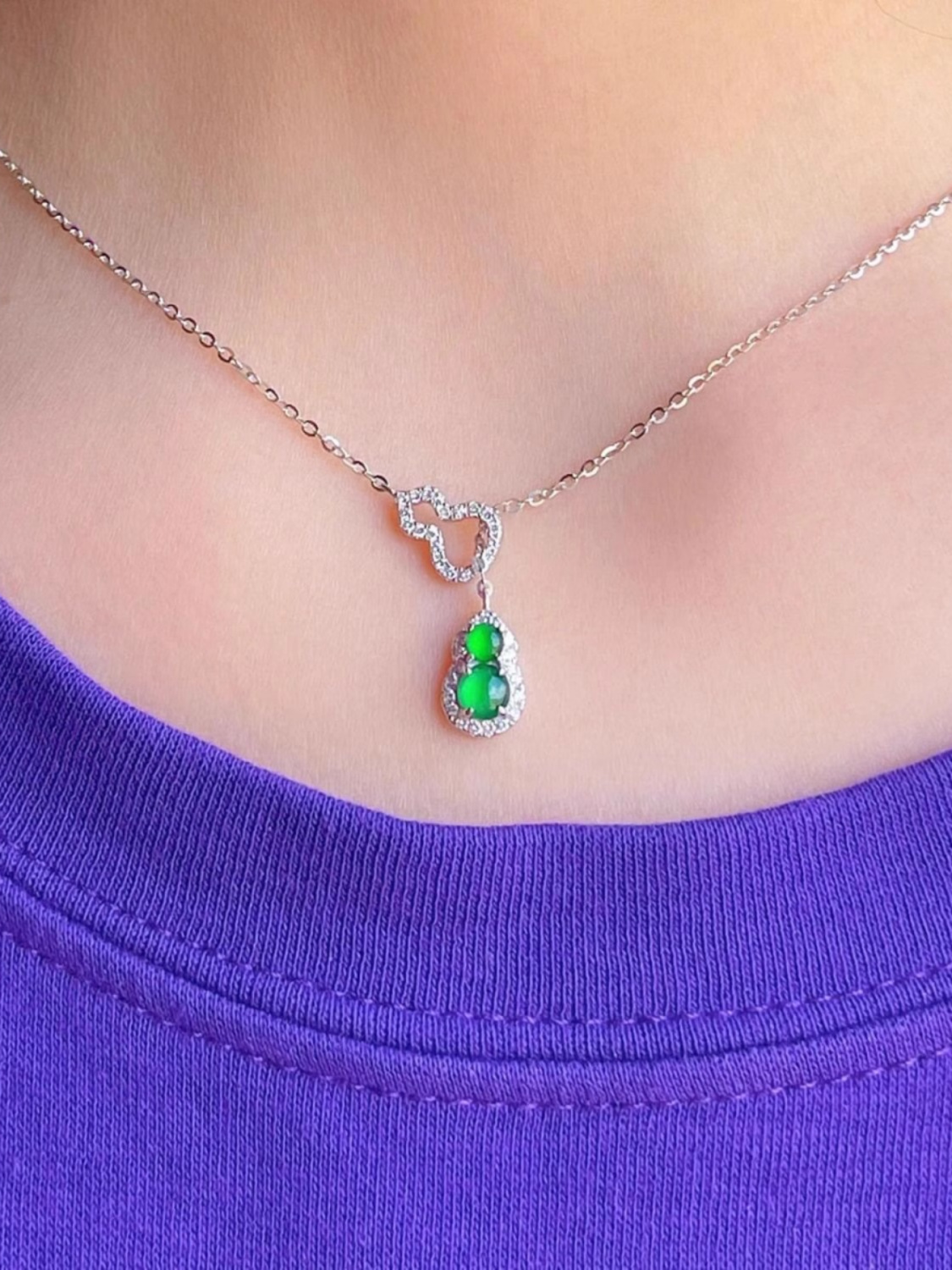 Light Luxury Jade Gourd Pendant Necklace in S925 Silver - Chinese Style Jewelry with Cool Feel Light Luxury Jade Gourd Pendant Necklace in S925 Silver - Chinese Style Jewelry with Cool Feel