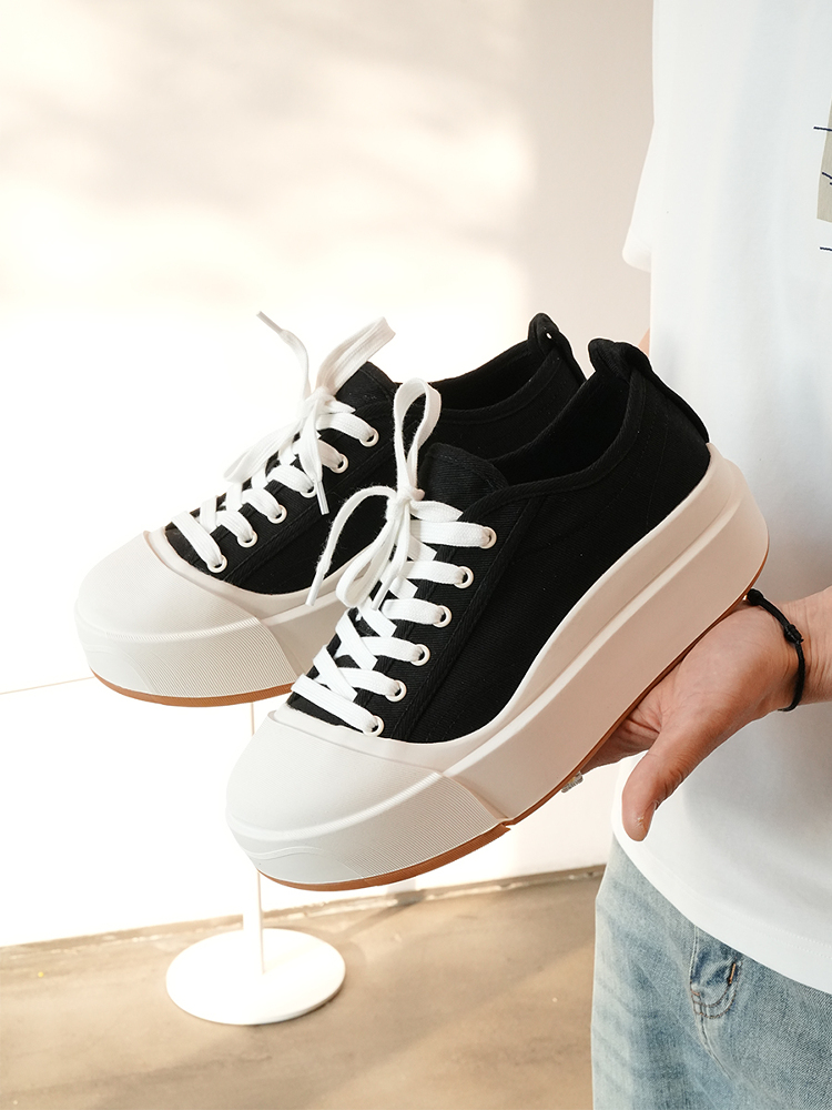 Light Luxury Lace-Up Canvas Shoes for Men - Trendy Lightweight Versatile Rubber Sole Footwear for Spring 2025 Fashion Light Luxury Lace-Up Canvas Shoes for Men - Trendy Lightweight Versatile Rubber Sole Footwear for Spring 2025 Fashion