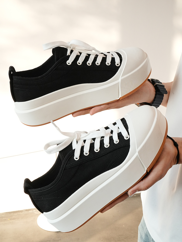 Light Luxury Lace-Up Canvas Shoes for Men - Trendy Lightweight Versatile Rubber Sole Footwear for Spring 2025 Fashion Light Luxury Lace-Up Canvas Shoes for Men - Trendy Lightweight Versatile Rubber Sole Footwear for Spring 2025 Fashion