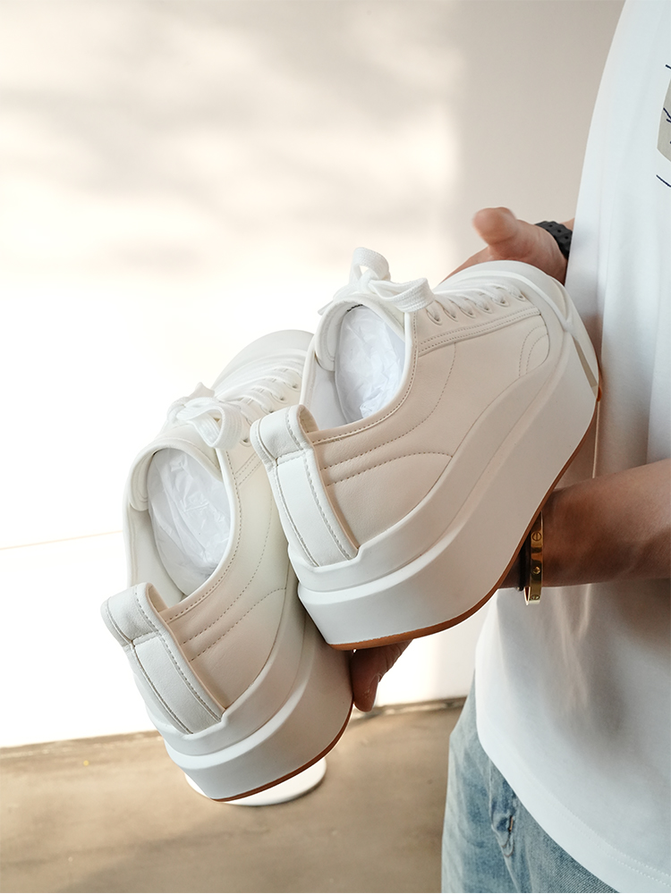 Light Luxury Lace-Up Casual Sneakers for Men - Versatile Cowhide Shoes for Trendy Spring 2025 Fashion Light Luxury Lace-Up Casual Sneakers for Men - Versatile Cowhide Shoes for Trendy Spring 2025 Fashion