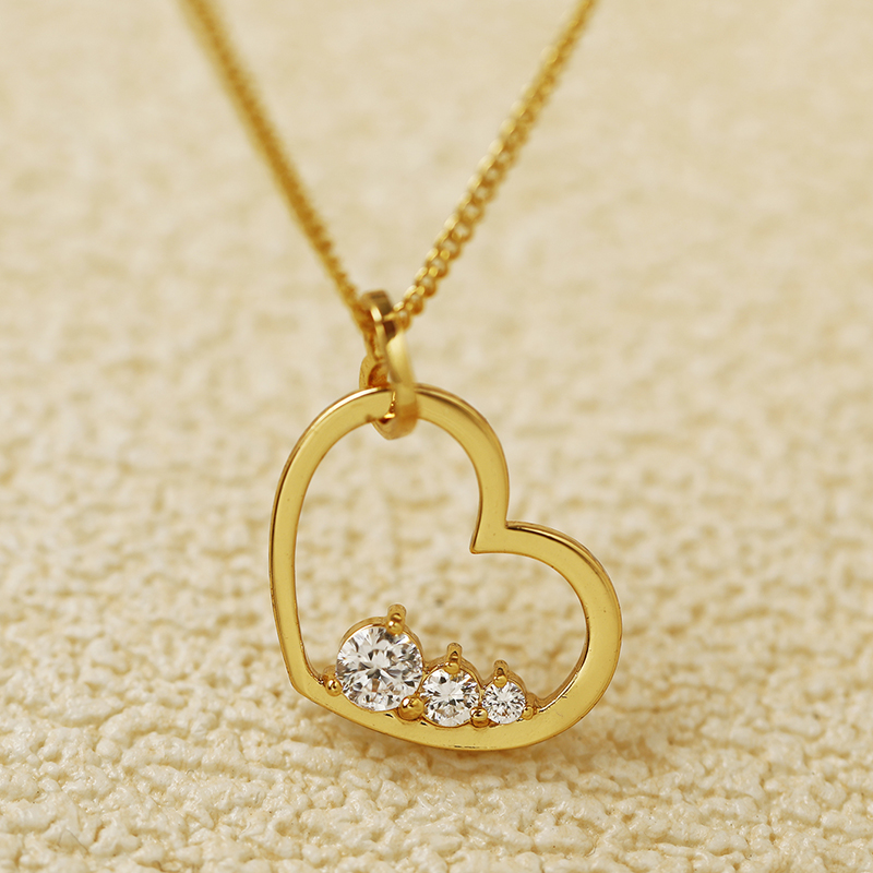 Light Luxury Minimalist Heart-Shaped Necklace - Copper-Plated Real Gold Clavicle Chain for Women - Valentine's Day & Birthday Gift