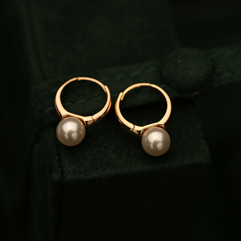 Light Luxury Pearl Design Earrings for Women - Elegant Ear Clips and Studs in Timeless Style