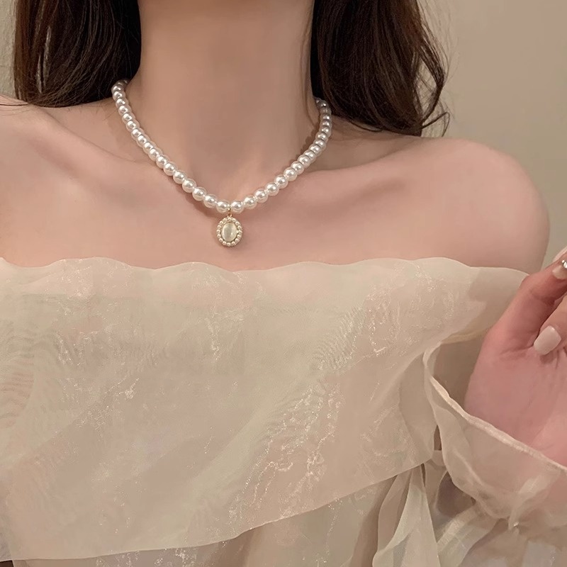 Light Luxury Pearl Necklace for Women - Shi Jia Zhen Pendant Neck Chain, Elegant Clavicle Chain, Fashion Jewelry Light Luxury Pearl Necklace for Women - Shi Jia Zhen Pendant Neck Chain, Elegant Clavicle Chain, Fashion Jewelry