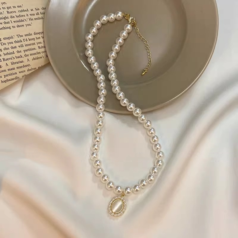 Light Luxury Pearl Necklace for Women - Shi Jia Zhen Pendant Neck Chain, Elegant Clavicle Chain, Fashion Jewelry Light Luxury Pearl Necklace for Women - Shi Jia Zhen Pendant Neck Chain, Elegant Clavicle Chain, Fashion Jewelry