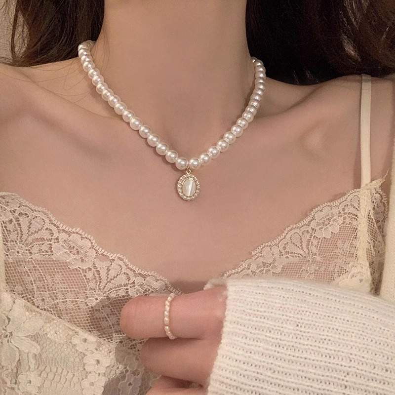 Light Luxury Pearl Necklace for Women - Shi Jia Zhen Pendant Neck Chain, Elegant Clavicle Chain, Fashion Jewelry